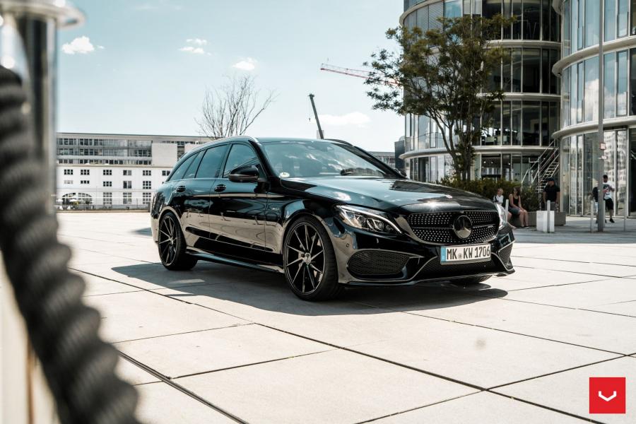  Mercedes-AMG C43 4Matic Estate on Vossen Wheels (CVT) 2019 года  (фото 1 из 53)